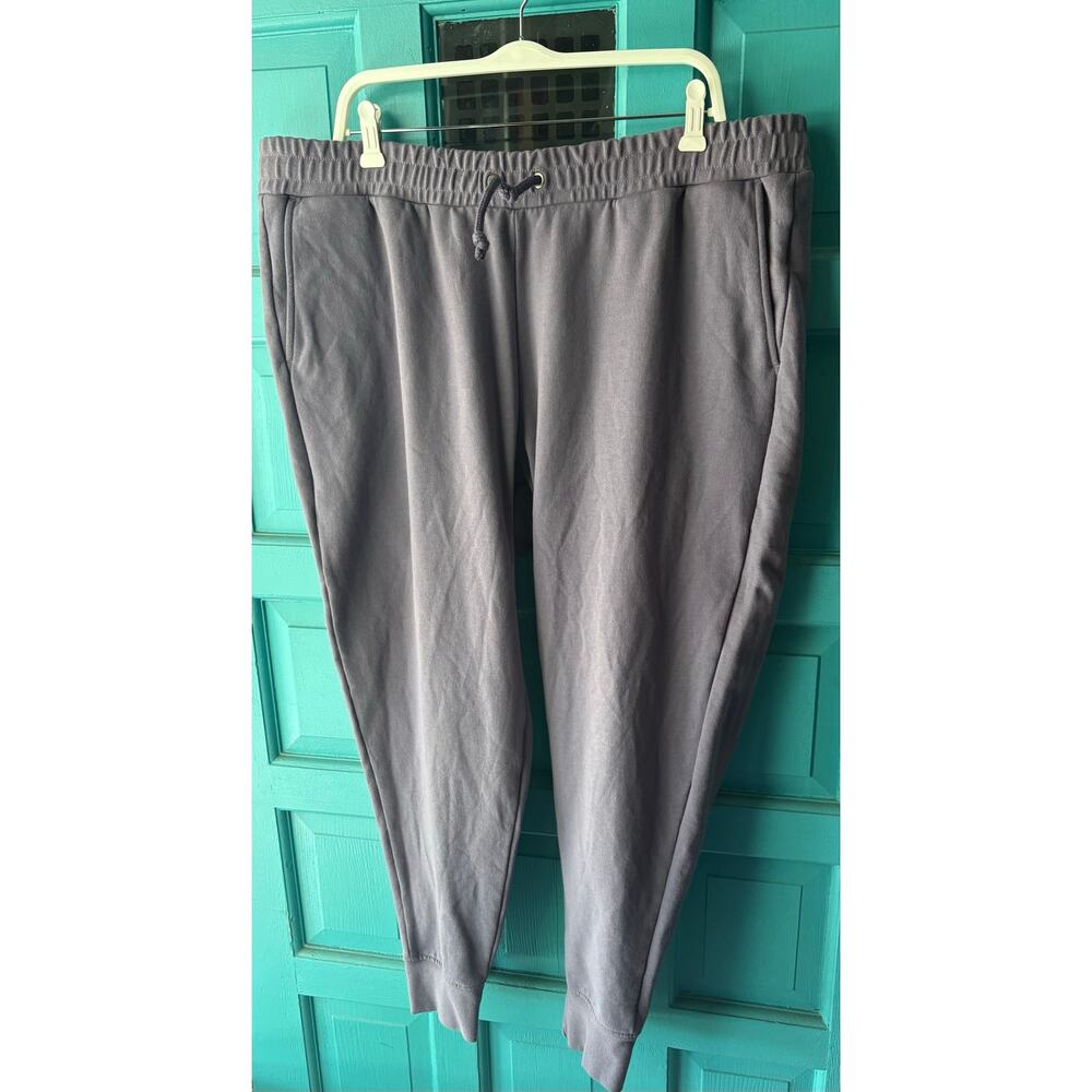 Women purple North Face Joggers 2x with packets